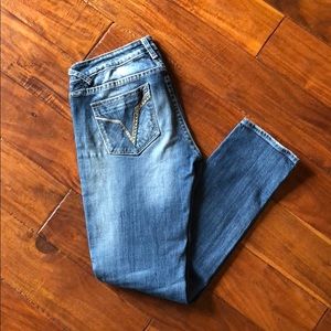 Distressed Skinny Jean - Vigoss - Sz 28